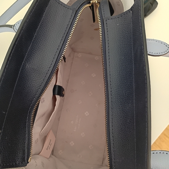 Kate Spade Purse - Picture 4 of 5